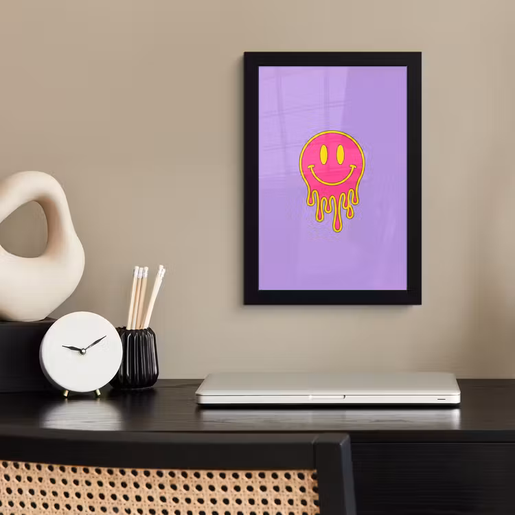 Smiley - Drip - Neon fotolijst zwart zonder passe partout klein -sfeer1