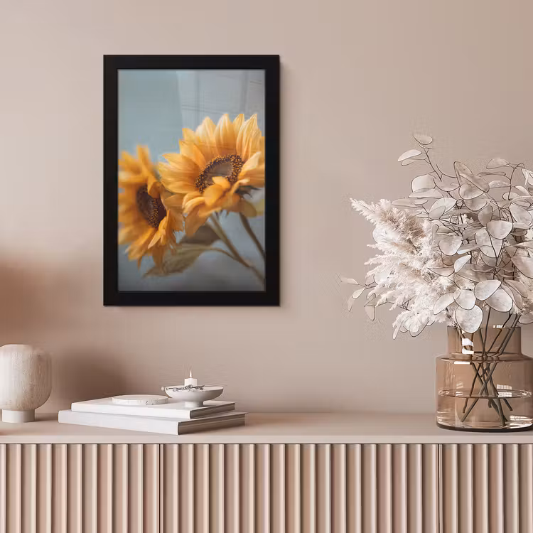 Zonnebloemen - Geel - Wazig fotolijst zwart zonder passe partout klein -sfeer5