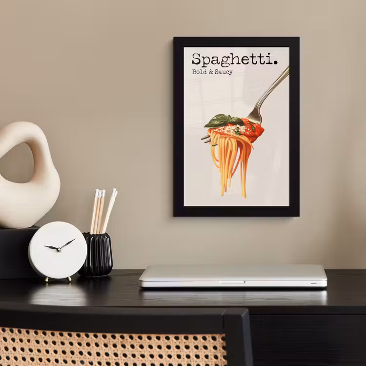 Spaghetti - tomatensaus - Parmezaanse kaas fotolijst zwart zonder passe partout klein -sfeer1
