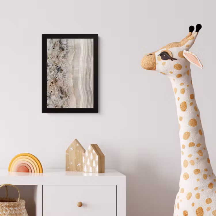 Steen - Textuur - Abstract - Beige - Wit fotolijst zwart zonder passe partout klein -usfeer4_kinderkamer