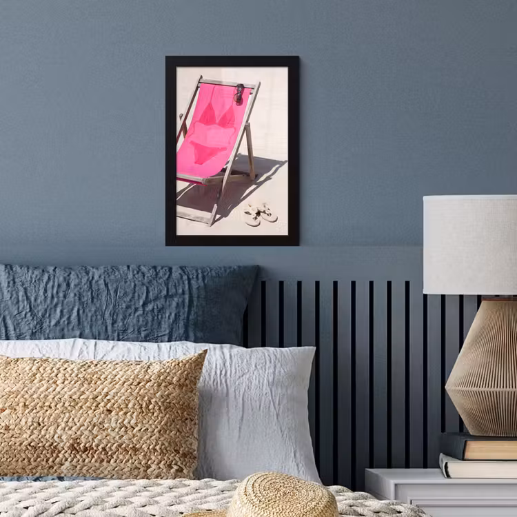 Strand - Ligstoel - Badkleding - Zomer - Roze fotolijst zwart zonder passe partout klein -sfeer3