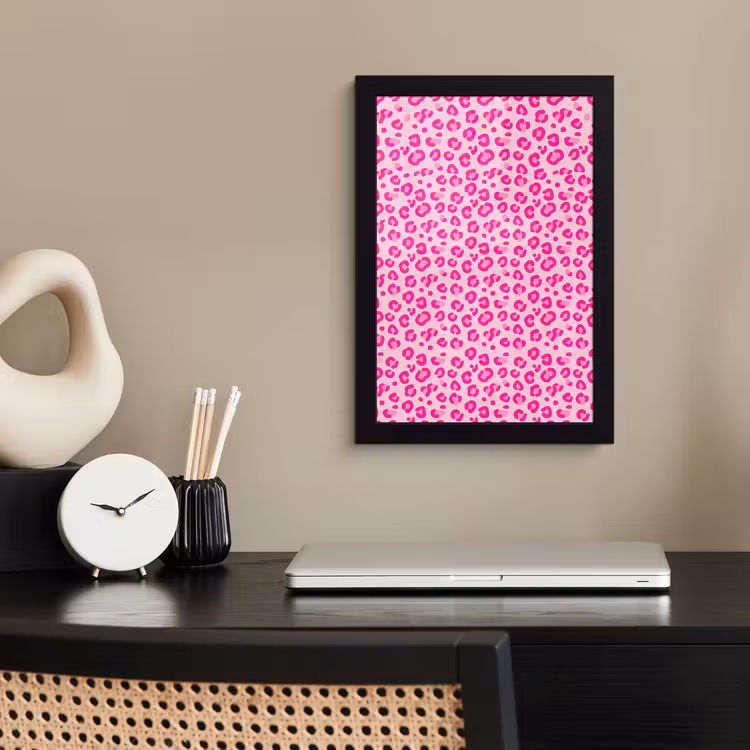 Dierenprint - Patroon - Abstract - Modern - Roze fotolijst zwart zonder passe partout klein -sfeer1