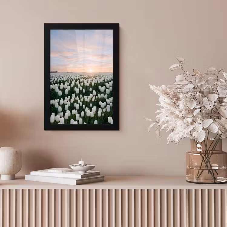 Tulpen - Landschap - Wit fotolijst zwart zonder passe partout klein -sfeer5