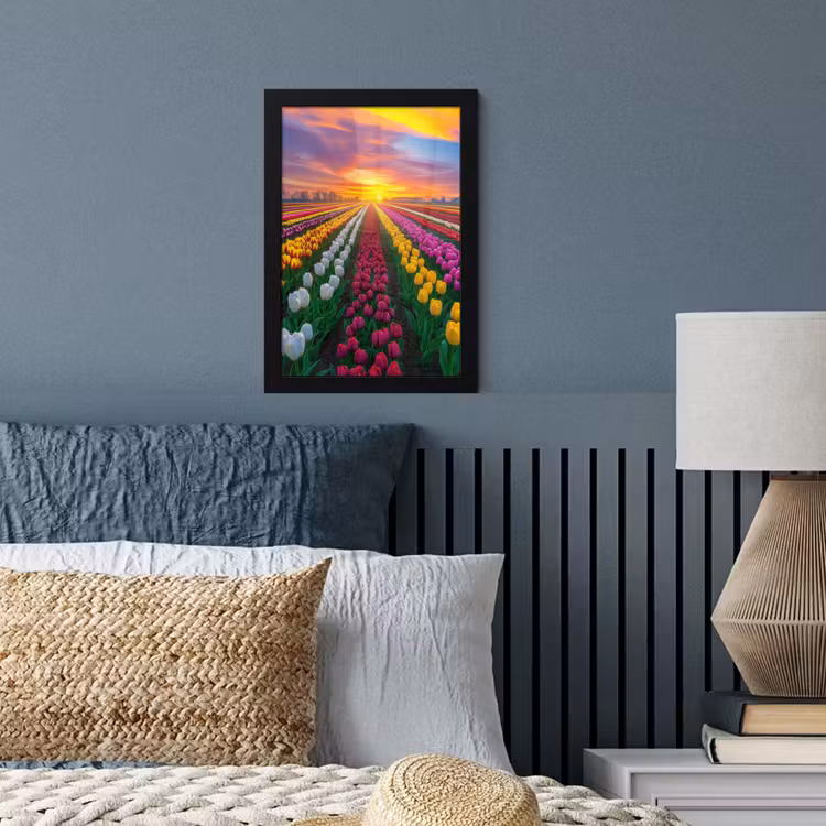 Tulpenveld - Zonsondergang - Kleurrijk fotolijst zwart zonder passe partout klein -sfeer3