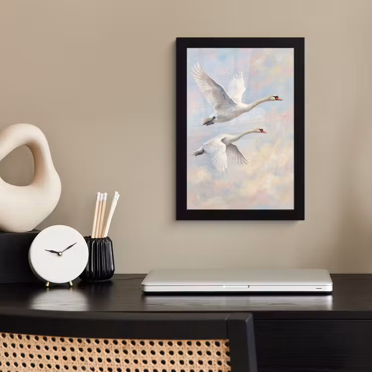 Vogel - Vliegend - Lucht - Modern - Pastel fotolijst zwart zonder passe partout klein -sfeer1