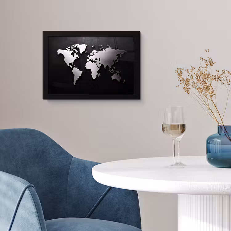 Wereldkaart - Donker - Zilver - Zwart fotolijst zwart zonder passe partout klein -sfeer4