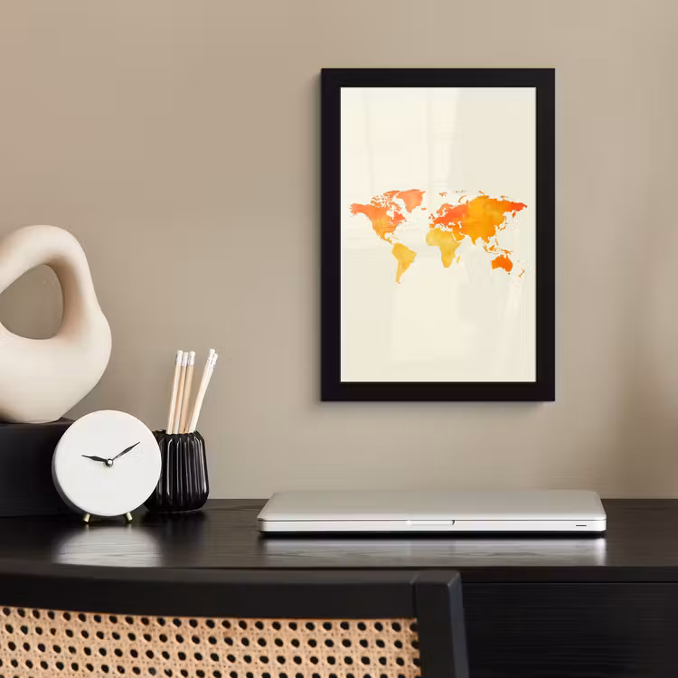 Wereldkaart - Oranje - Kleurrijk fotolijst zwart zonder passe partout klein -sfeer1
