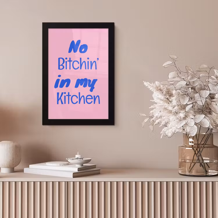 Quote - Blauw - Lettertype - Keuken fotolijst zwart zonder passe partout klein -sfeer5