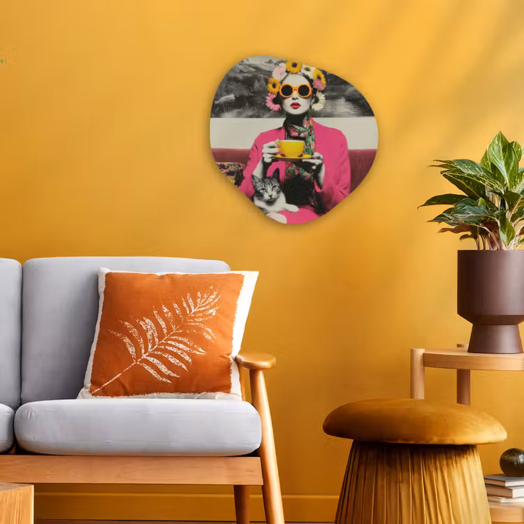 Vrouw - Kat - Bloemen - Kopje - Retro Wandcirkel Organisch Forex 3mm klein -sfeer4