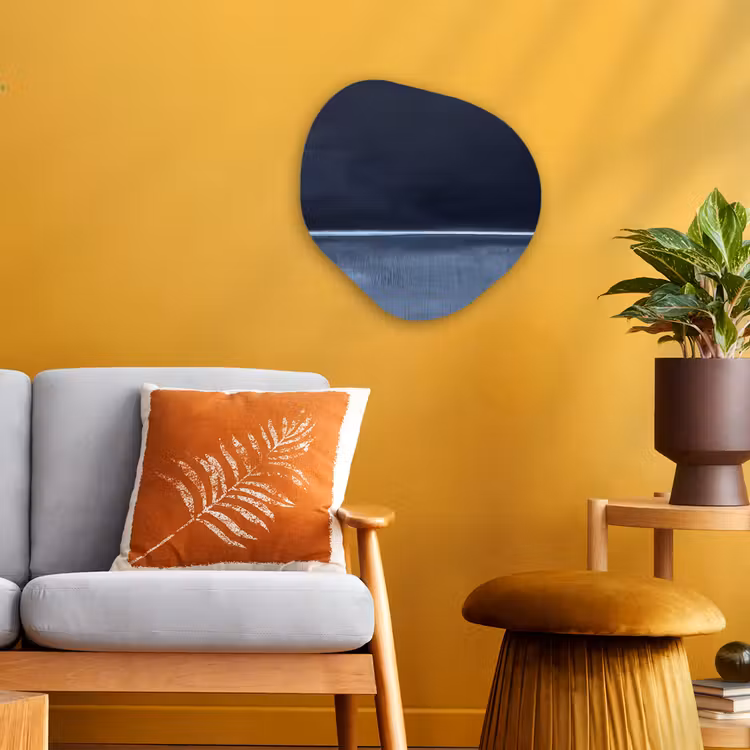 Abstract - Horizontale lijn - Minimalistisch - Donkerblauw - Kunst Wandcirkel Organisch Forex 3mm klein -sfeer4