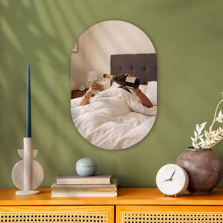 Champagne - Bed - Bubbels Wandcirkel Ovaal Forex klein -sfeer2