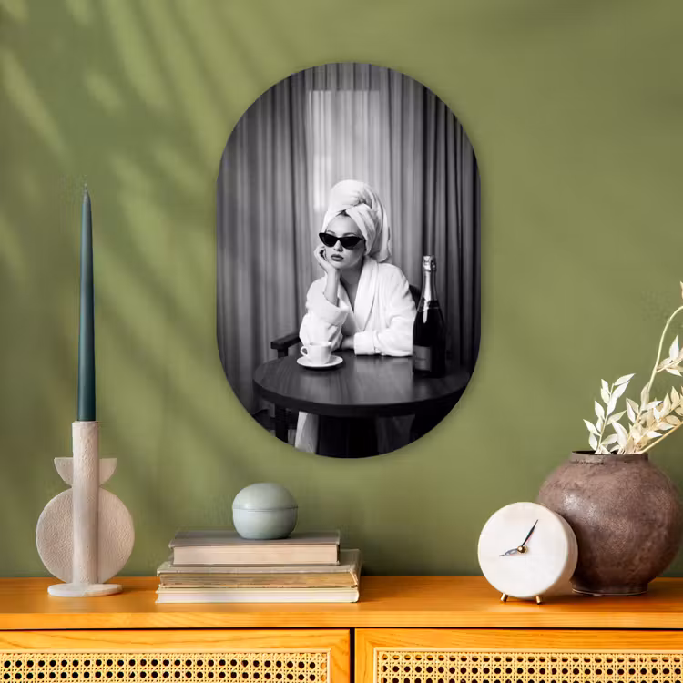 Vrouw - Bubbels - Zwart - Wit Wandcirkel Ovaal Forex klein -sfeer2