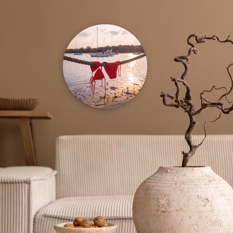 Badkleding - Rood - Zomer - Water - Zonsondergang Wandcirkel kunststof plaat 5mm dik klein -sfeer1
