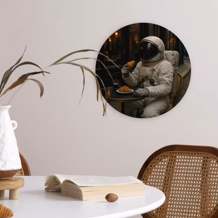 Café - Croissant - Koffie - Astronaut Wandcirkel kunststof plaat 5mm dik klein -sfeer4