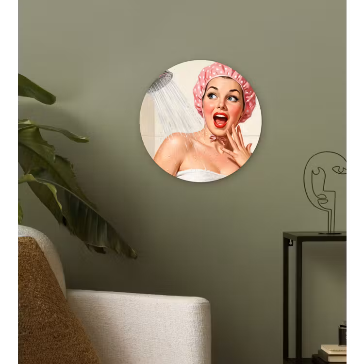 Vrouw - Douche - Roze Wandcirkel kunststof plaat 5mm dik klein -sfeer3