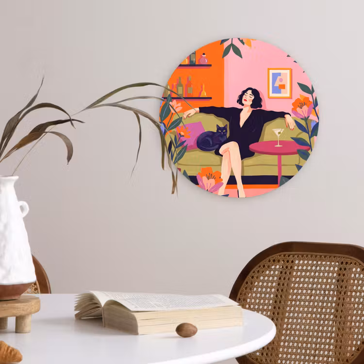 Vrouw - Kat - Interieur - Modern - Kleurrijk Wandcirkel kunststof plaat 5mm dik klein -sfeer4