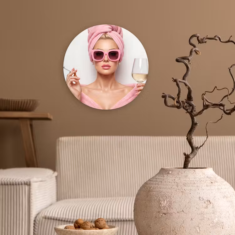 Vrouw - Roze - Wijn - Zonnebril Wandcirkel kunststof plaat 5mm dik klein -sfeer1