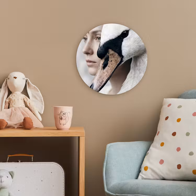 Vrouw - Zwaan - Wit Wandcirkel kunststof plaat 5mm dik klein -tsfeer1_kind