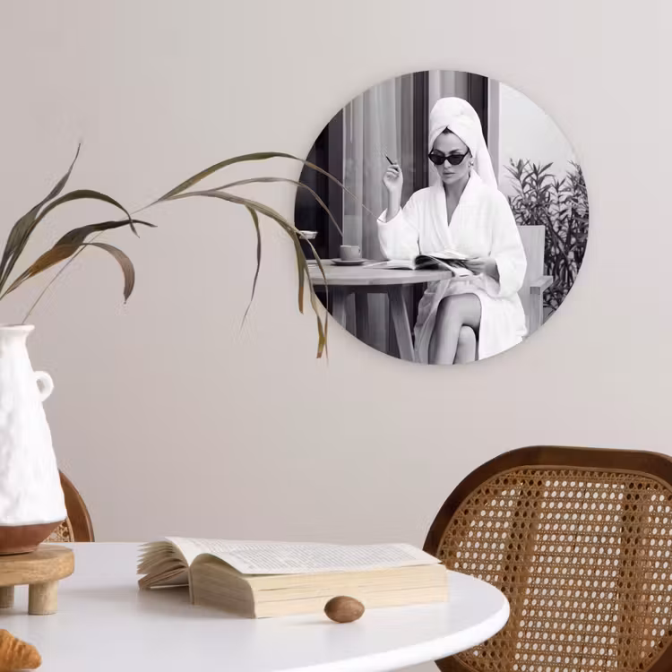 Modern - Vrouw - Zwart - Wit Wandcirkel kunststof plaat 5mm dik klein -sfeer4