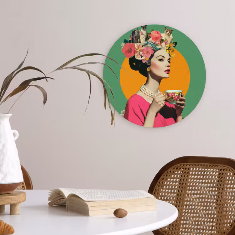 Retro - Vrouw - Stad - Zon Wandcirkel kunststof plaat 5mm dik klein -sfeer4