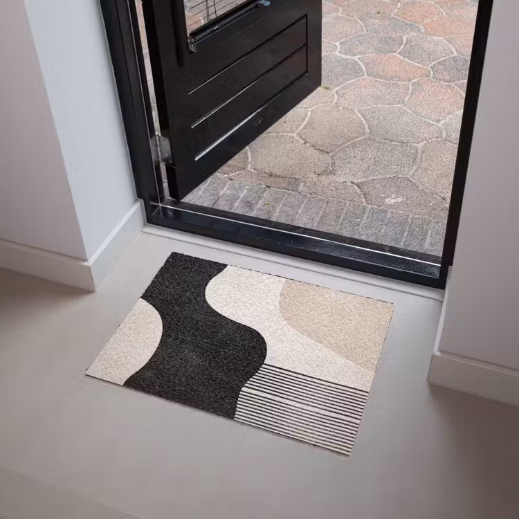 Abstract - Japandi - Beige - Modern Deurmat klein -sfeer5