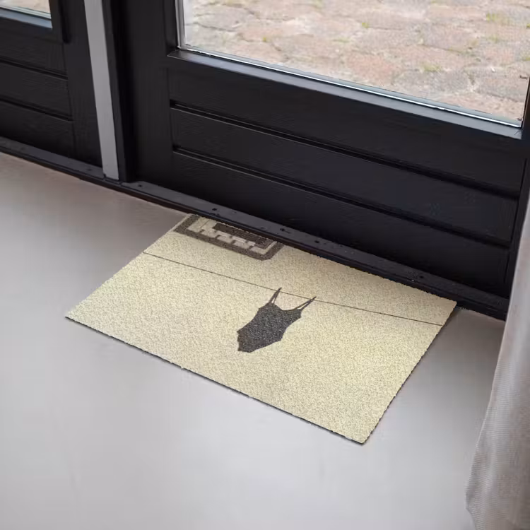 Fußmatte - Badeanzug – Schatten – Mauer – Sommer – Minimalistisch - Badpak - Schaduw - Muur - Zomer - Minimalistisch Deurmat klein