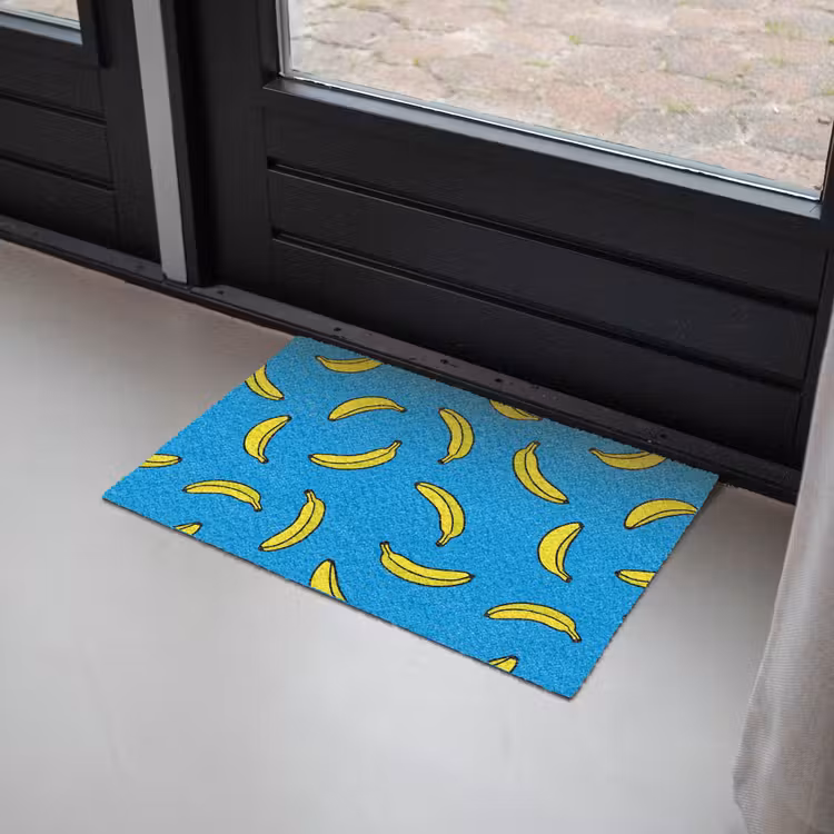 Bananen - Geel - Blauw - Print Deurmat klein -sfeer2