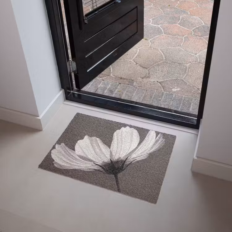 Bloem - Minimalistisch - Zwart - Wit Deurmat klein -sfeer5
