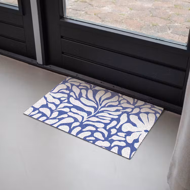 Bloemen patroon - Blauw - Wit - Bladeren Deurmat klein -sfeer2