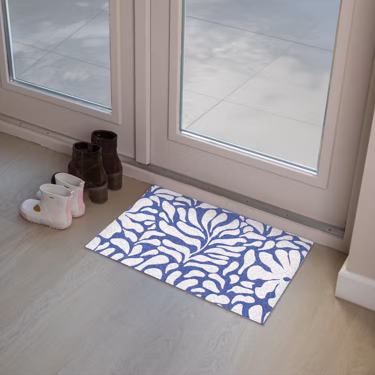 Bloemen patroon - Blauw - Wit - Bladeren Deurmat klein -sfeer3