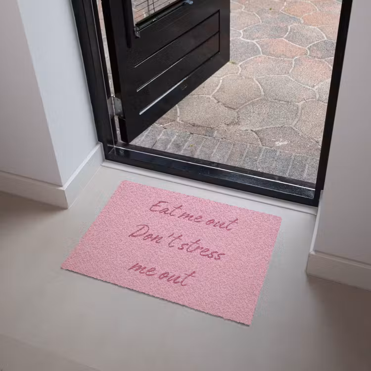 Eat me out don't stress me out - Roze - Handgeschreven Deurmat klein -sfeer5
