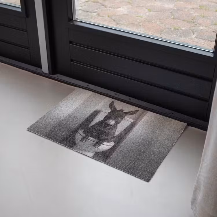 Ezel - Telefoon - Toilet - Zwart - Wit Deurmat klein -sfeer2