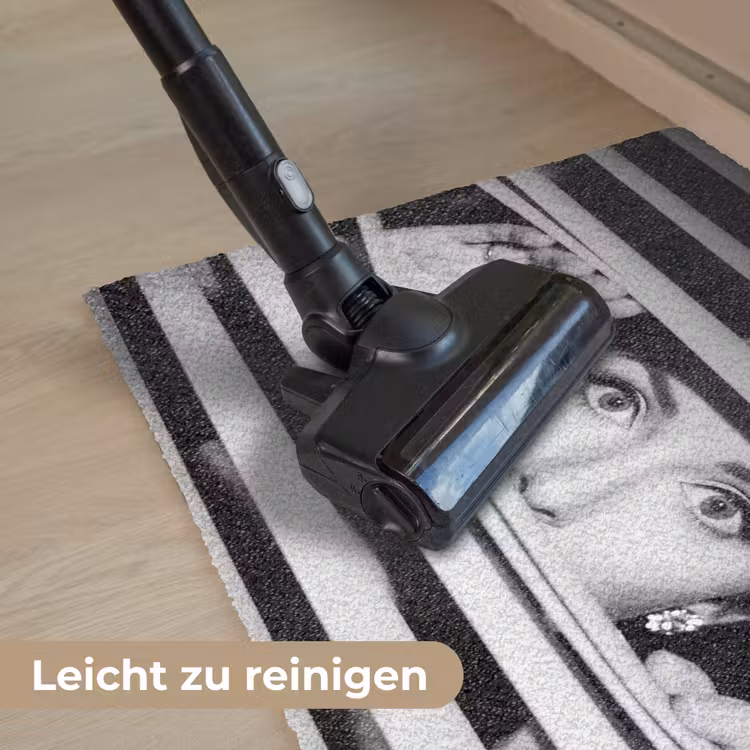 Vrouw - Jaloezieën - Portret - Zwart-wit Deurmat klein -reinigen_DE