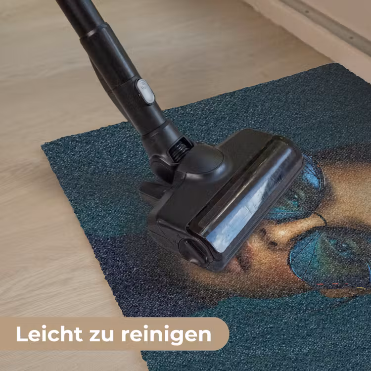 Vrouw - Vlinder - Bril - Blauw - Modern - Portret Deurmat klein -reinigen_DE
