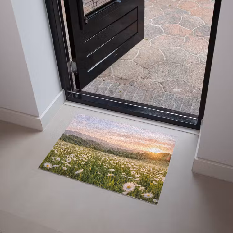 Madelief - Veld - Heuvels - Groen Deurmat klein -sfeer5