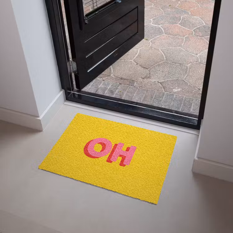 Geel - Roze - Oh - 3D Deurmat klein -sfeer5
