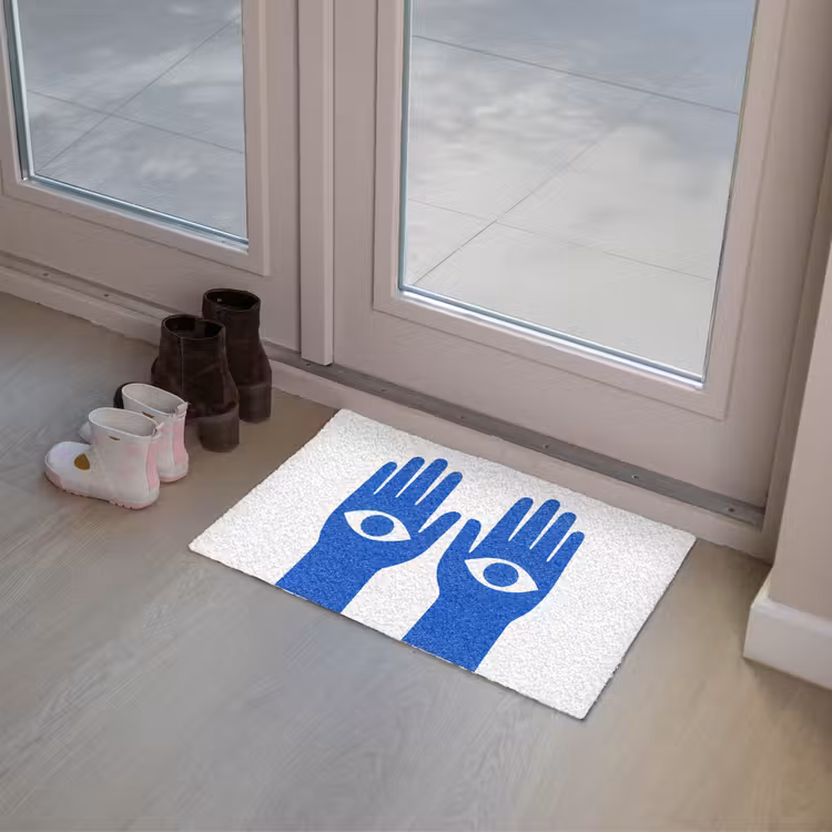 Handen - Twee - Ogen - Blauw Deurmat klein -sfeer3