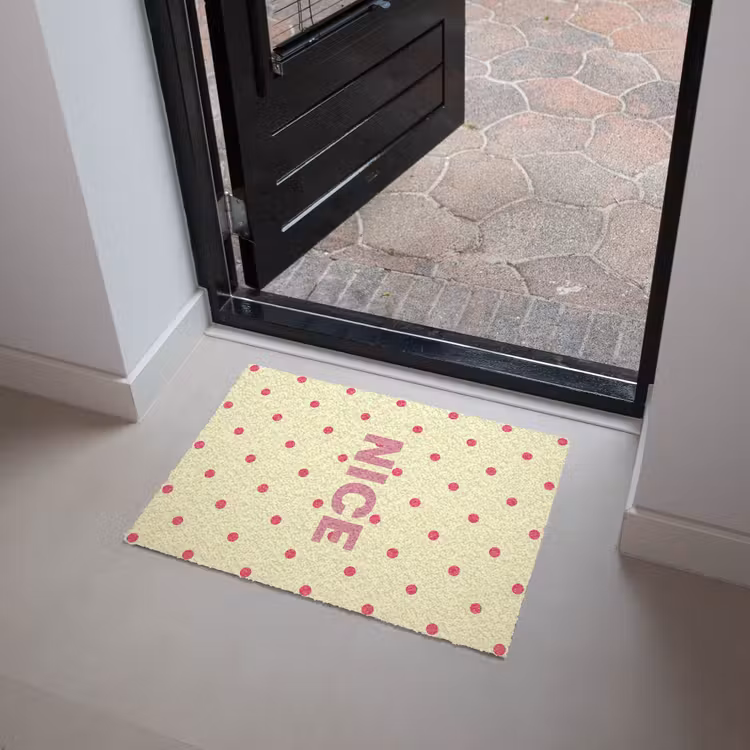 Nice - Stippen - Roze - Geel Deurmat klein -sfeer5