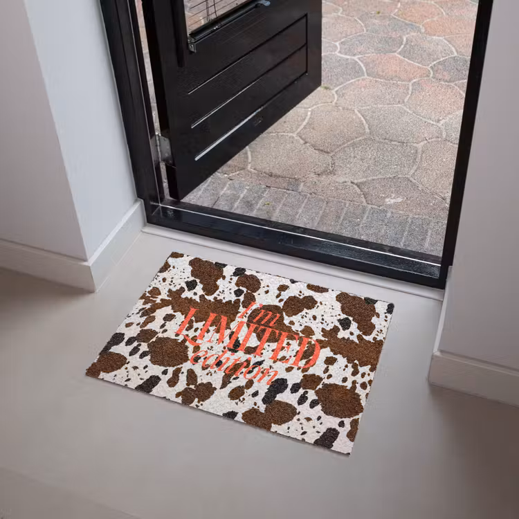Koeienprint - Limited edition - Rood Deurmat klein -sfeer5