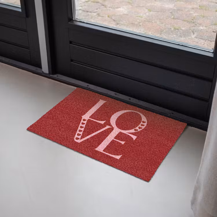 Love - Rood - Hatjes Deurmat klein -sfeer2