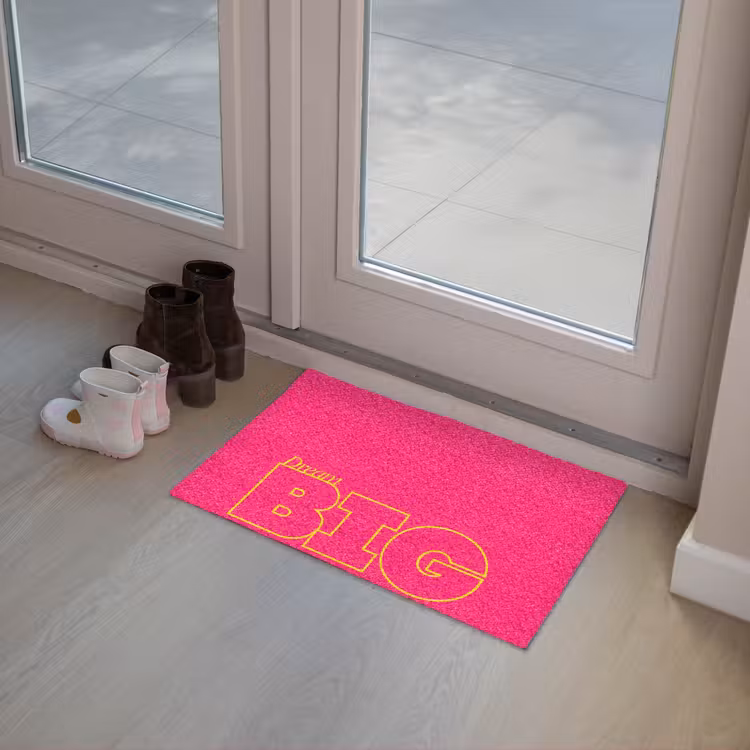 Minimalistisch - Roze - Dream big - Grafisch Deurmat klein -sfeer3