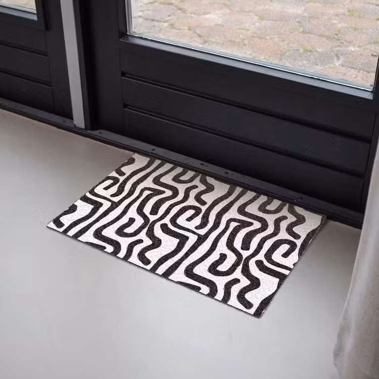 Modern - Lijnen - Zwart Deurmat klein 898 -sfeer2