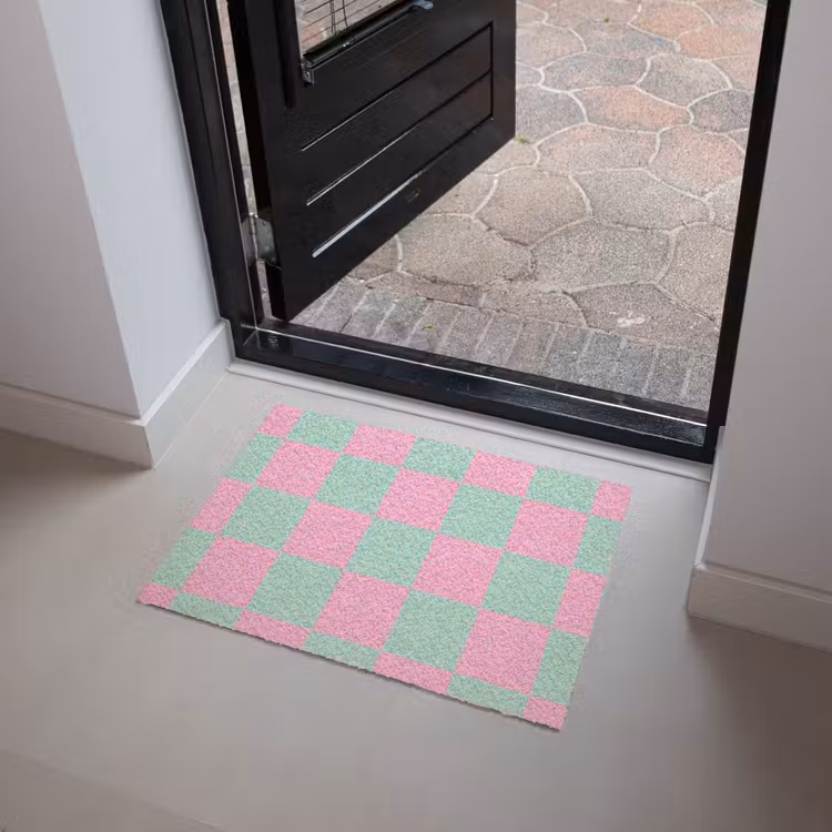 Schaakbord patroon - Groen - Roze - Blokjes Deurmat klein -sfeer5