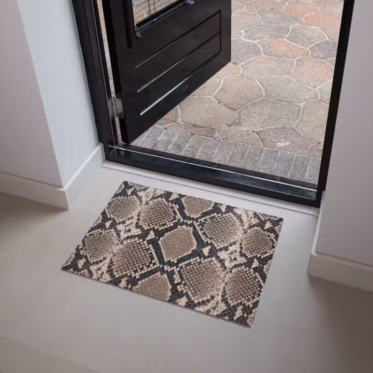 Slangenprint - Python - Bruin Deurmat klein -sfeer5