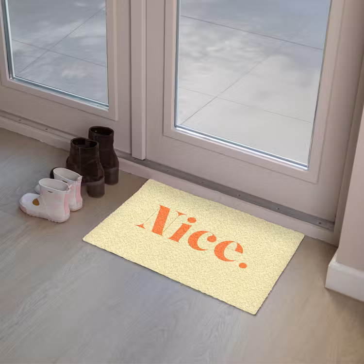 Nice - Oranje - Geel - Minimalistisch Deurmat klein -sfeer3