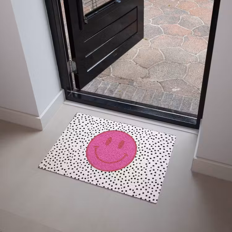 Smiley - Roze - Stippen Deurmat klein -sfeer5