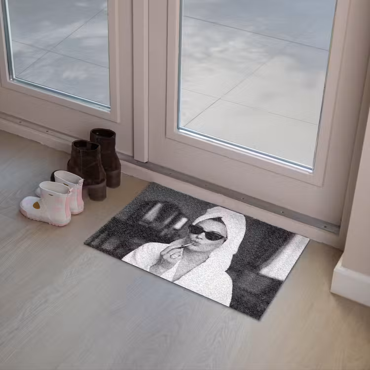 Zonnebril - Vrouw - Zwart - Wit Deurmat klein -sfeer3