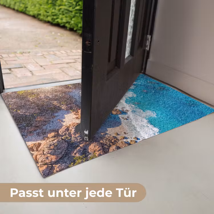 Strand - Zee - Rotsen - Natuur - Blauw Deurmat klein -USP_DE