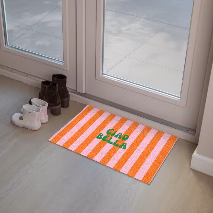 Strepen - Oranje - Verticaal - Ciao bella Deurmat klein -sfeer3