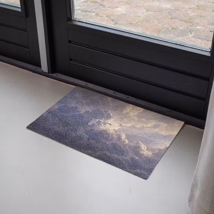 Vogel - Vliegend - Natuur - Wit - Wolken Deurmat klein -sfeer2